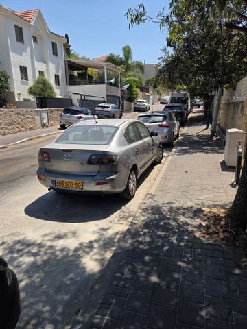 מאזדה 3