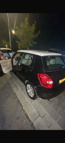 פאביה Elegance אוט׳ בנזין האצ'בק 1.6 (105 כ״ס)