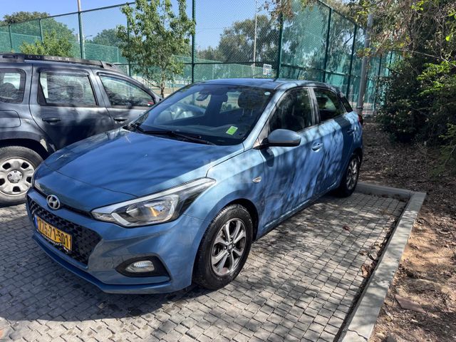 יונדאי i20