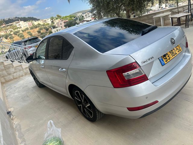 סקודה אוקטביה 