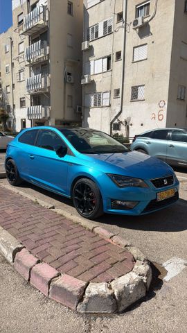 מודעת רכב סיאט לאון