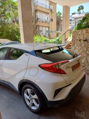 טויוטה C-HR