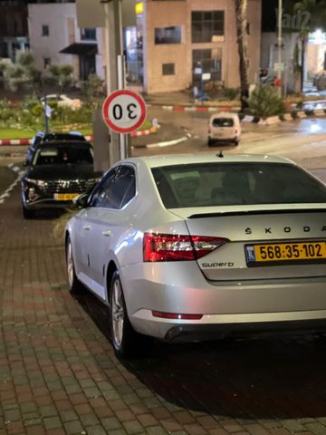 מודעת רכב סקודה סופרב