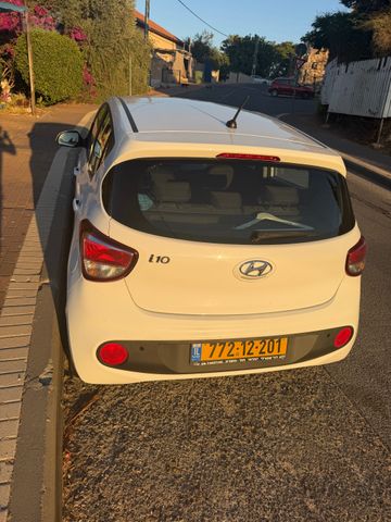 יונדאי i10