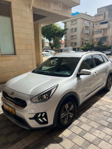 קיה נירו