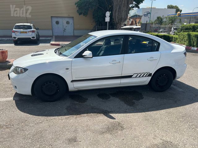 מאזדה 3