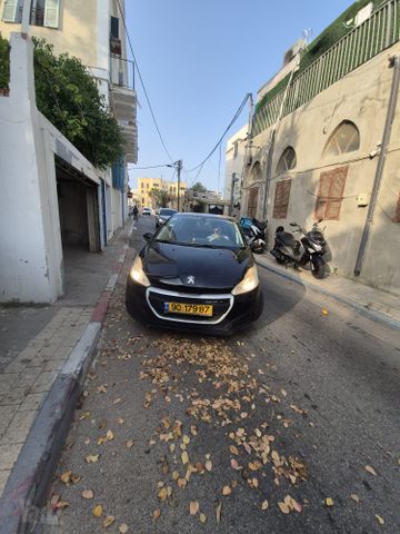 מודעת רכב פיג'ו 208
