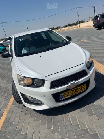 שברולט סוניק