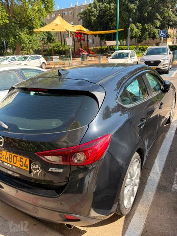 מאזדה 3