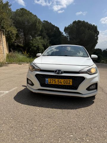 מודעת רכב יונדאי i20