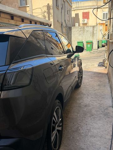 פיג'ו 3008