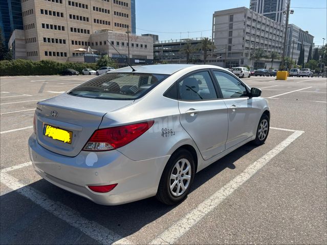 יונדאי אקסנט i25