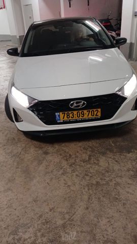 יונדאי i20