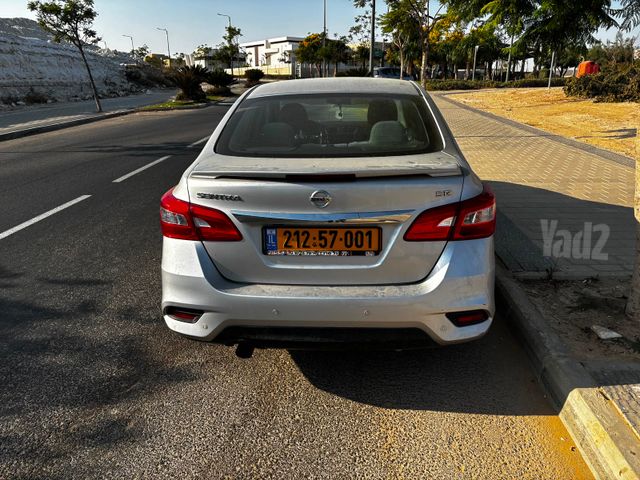 ניסאן סנטרה