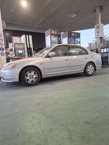 סיוויק LS אוט׳ סדאן 4 דל 1.6 (110 כ״ס)