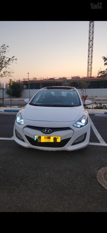 יונדאי i30