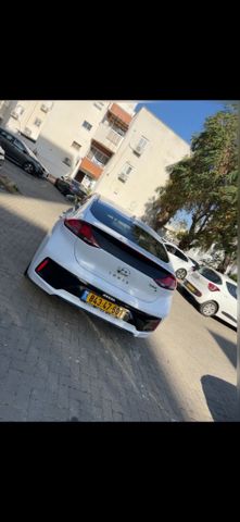 יונדאי איוניק