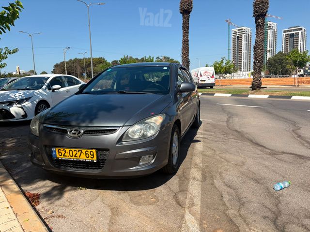 יונדאי i30