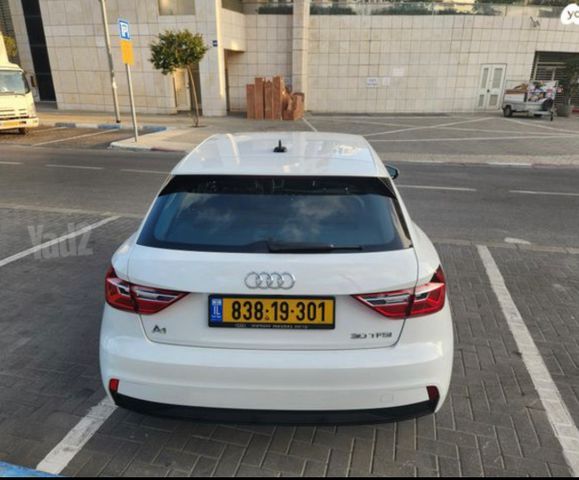 מודעת רכב אאודי A1