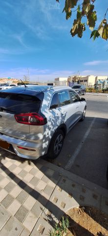 קיה נירו