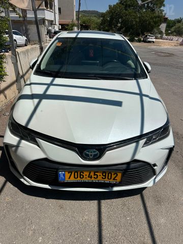 טויוטה קורולה