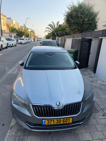 מודעת רכב סקודה סופרב