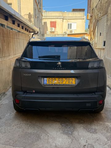 פיג'ו 3008