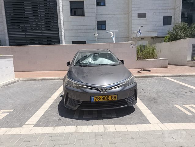 טויוטה קורולה