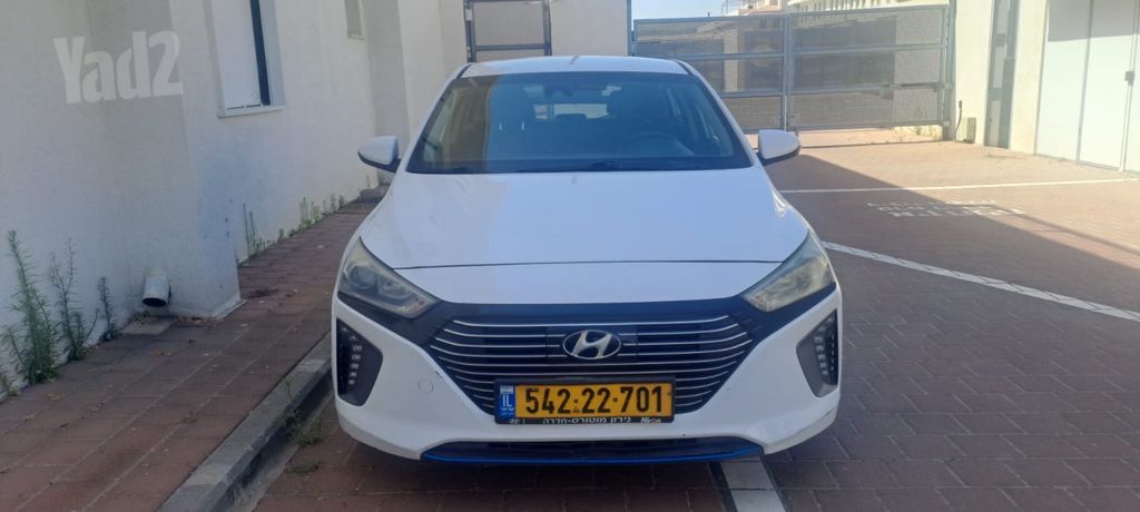 יונדאי איוניק