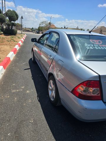 טויוטה קורולה