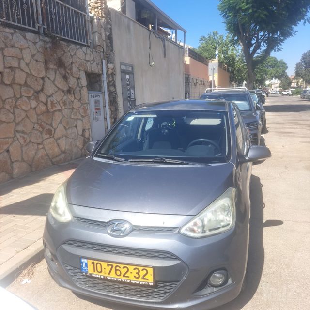 יונדאי i10