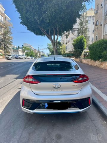 יונדאי איוניק