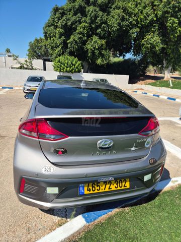 יונדאי איוניק