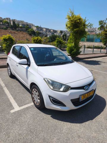 יונדאי i20