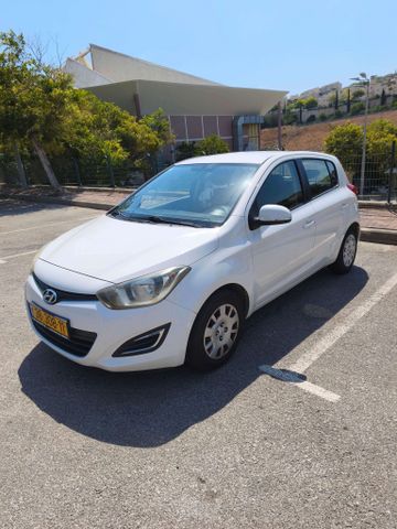יונדאי i20