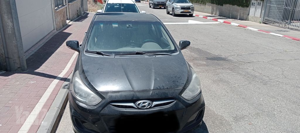 יונדאי אקסנט i25