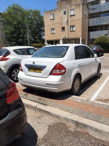 ניסאן טידה
