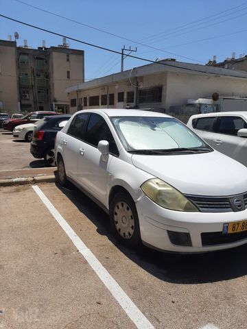ניסאן טידה