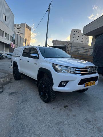 טויוטה היילקס