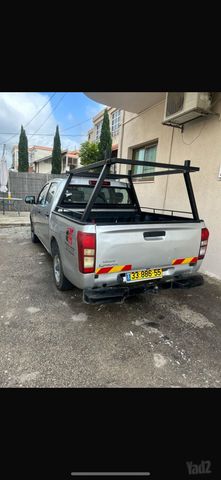 איסוזו די-מקס