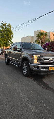 פורד F-250