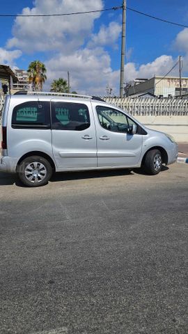 מודעת רכב סיטרואן ברלינגו 