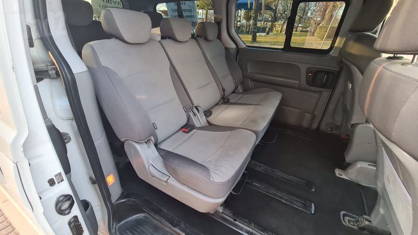 יונדאי H-1 / i800