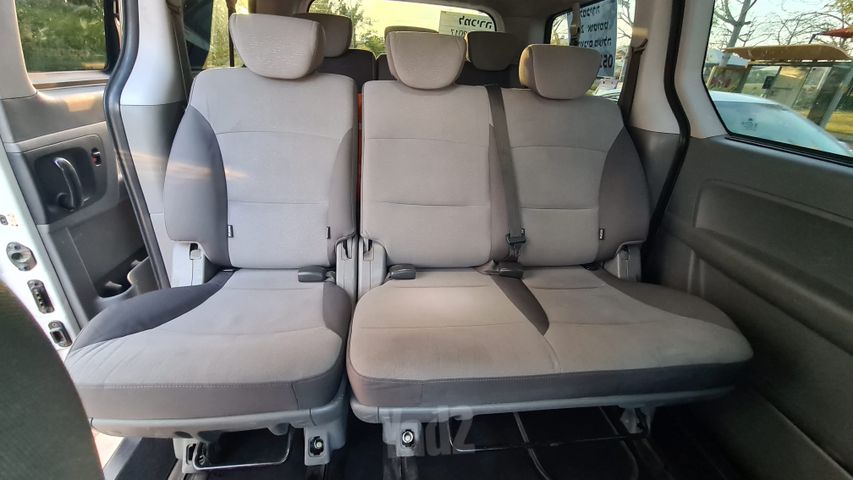 יונדאי H-1 / i800