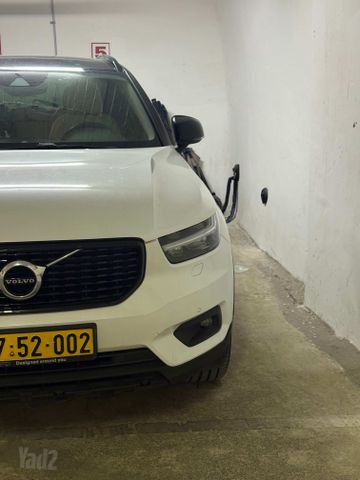 מודעת רכב וולוו XC40