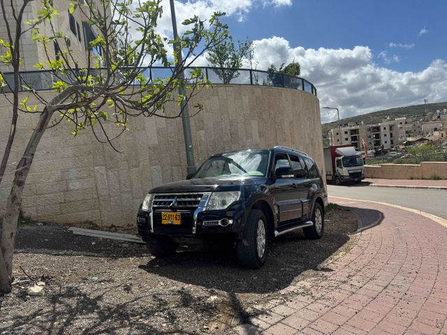 מיצובישי פג'רו
