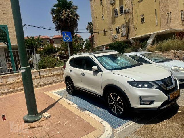 מודעת רכב ניסאן אקס טרייל