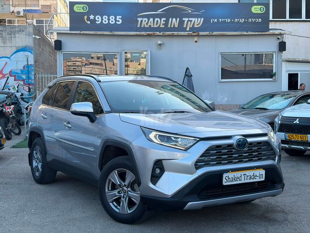 מודעת רכב טויוטה RAV4