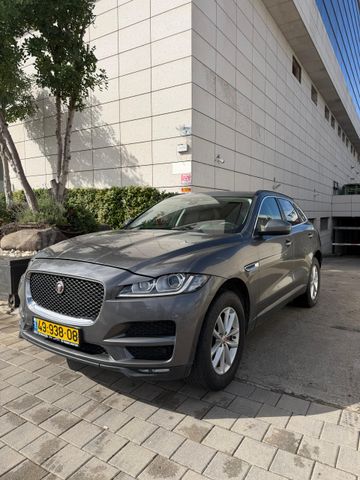 יגואר F-Pace