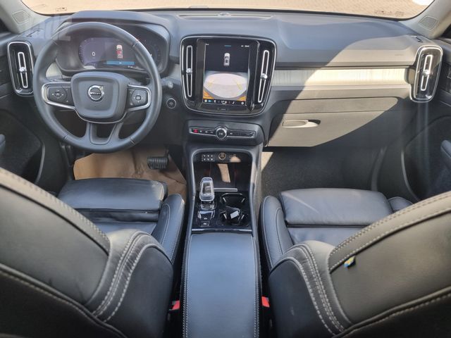 וולוו XC40